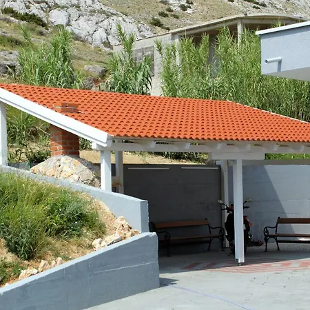 With A Parking Space Pag - 6433 Appartamento Pag Town