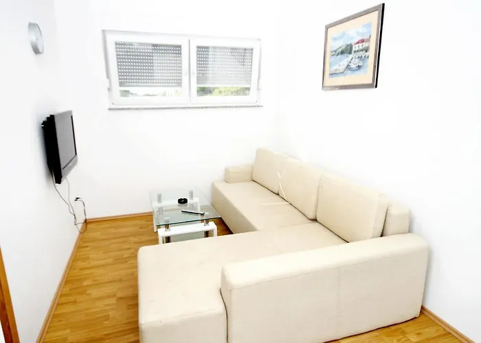 With A Parking Space Pag - 6433 파그